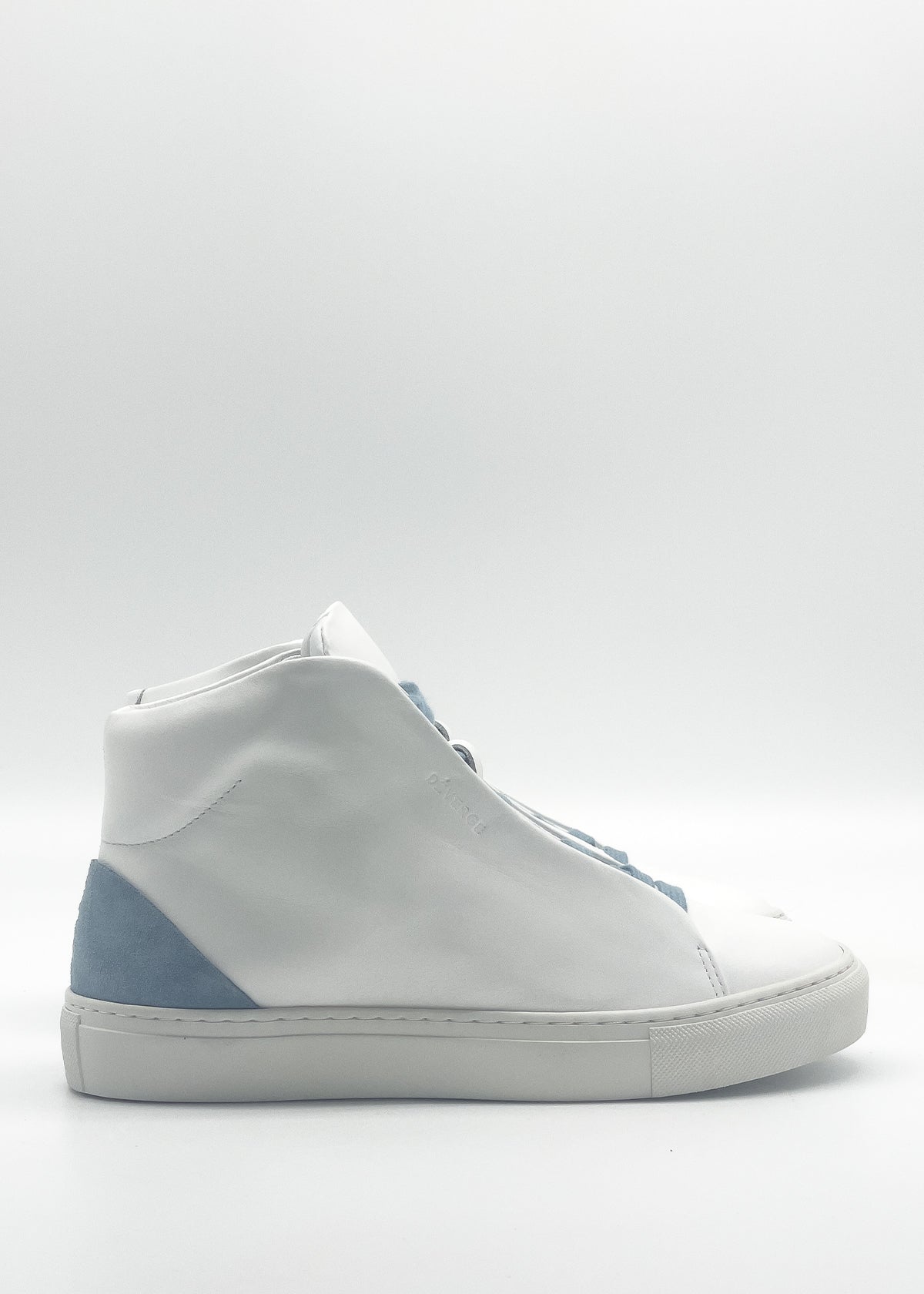 The MH0125 White & Artic Blue displays a white high-top design with a white sole and light blue accents on the heel and lace area, handcrafted in Portugal from premium Italian leathers, captured in a side view.